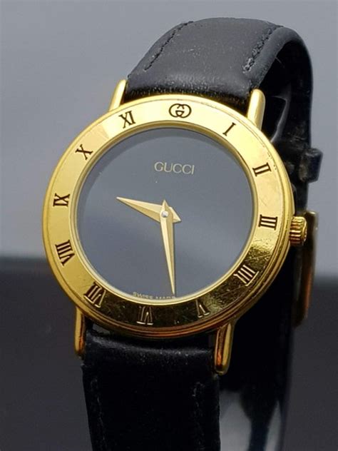 vintage gucci watch 1990s